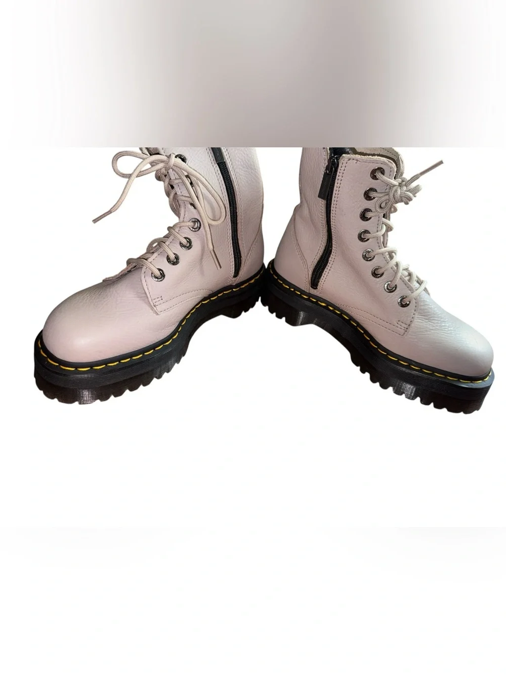 New Dr. Martens JADON III BOOT PISA LEATHER PLATFORMS. Size Women’s 9